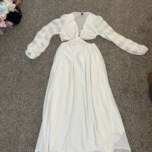 Elegant White Lace Maxi Dress